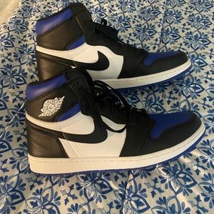 Air Jordan 1 Retro High OG
Royal Toe